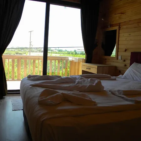 Villa Azra Çıralı